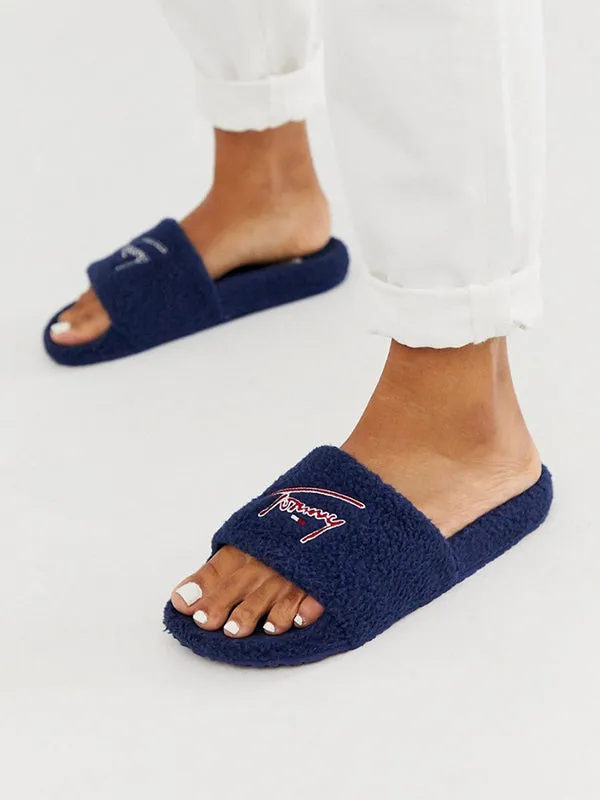 Signature Teddy Slide